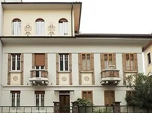 Porta Tosa Boutique Bed & Breakfast 4*