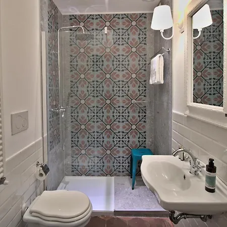 Porta Tosa Boutique Panzió
